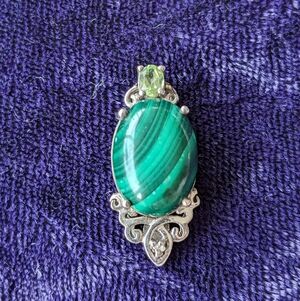 Vintage 925 Sterling Silver Pendant With Green Malachite And Peridot gemstones